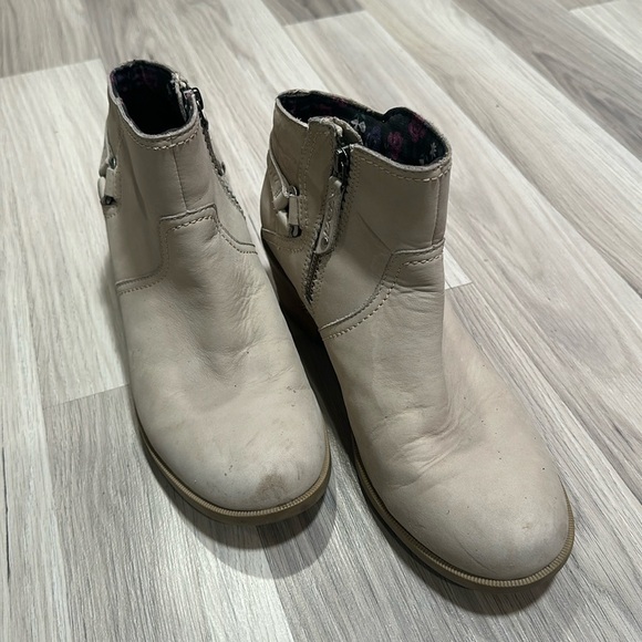 Teva Women's Boot Foxy Leather Ankle Size 10 Taupe - Picture 1 of 9